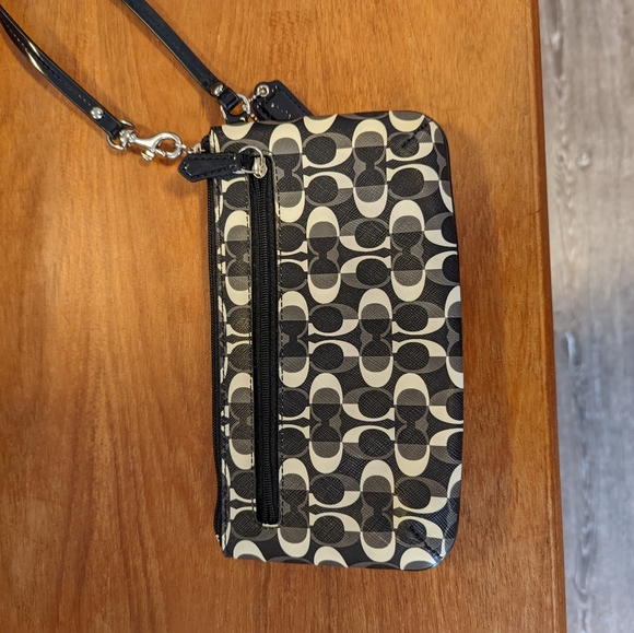 Coach Wristlet - Picture 3 of 3